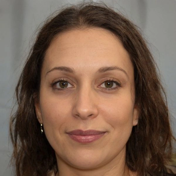 Nerea Salinas, cliente de Fontaneros Pamplona